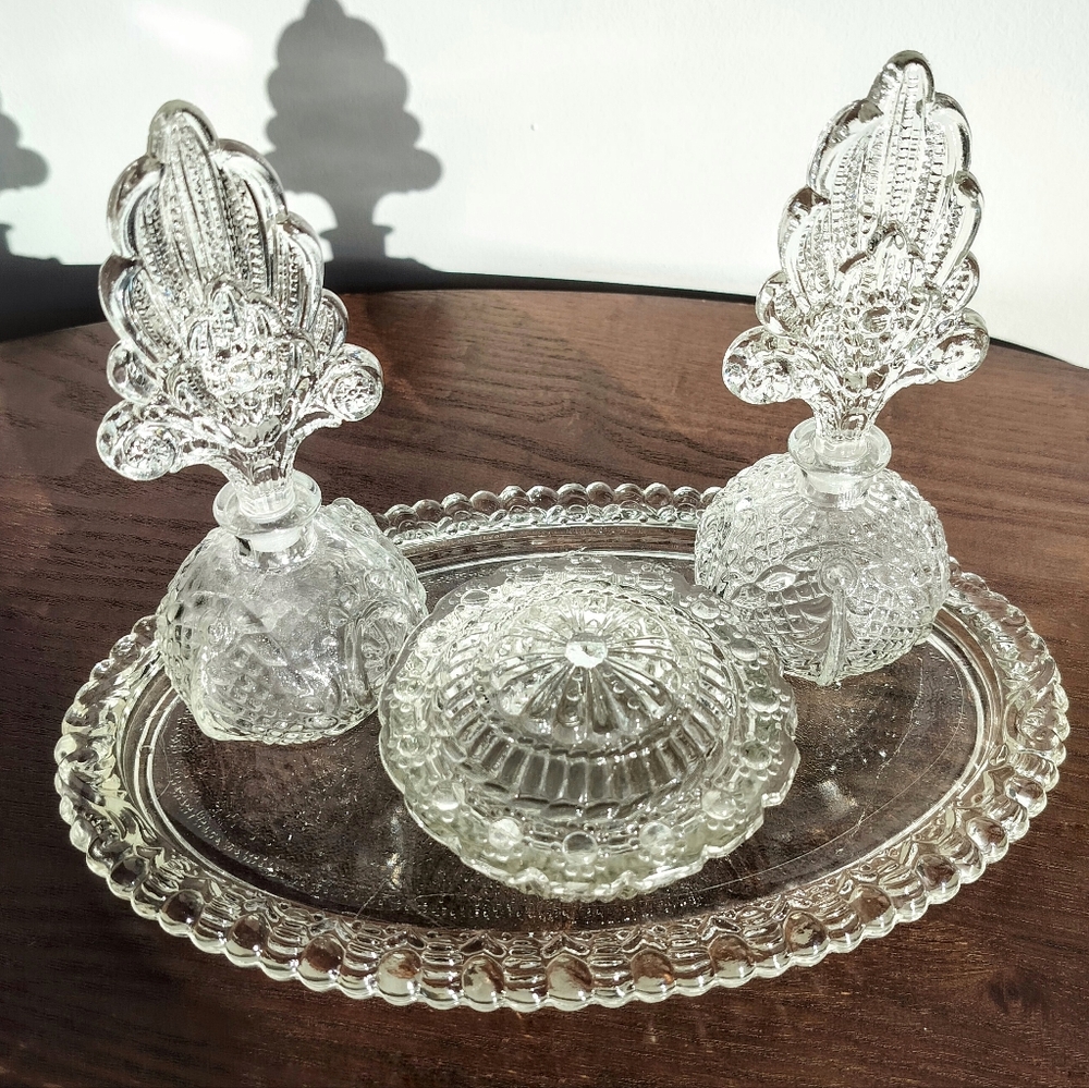 1940s Vintage Paden City Art Deco Crystal Perfume Bottles, Powder Bowl &Tray 4PC